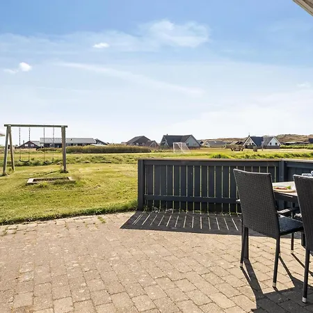 250m From The North Sea Sj206 Nyaraló